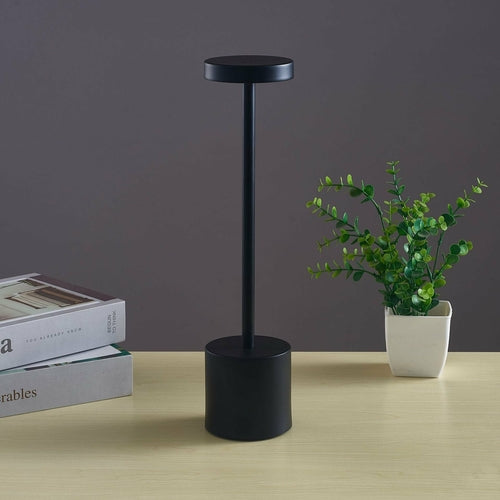 Lampada da tavolo a LED a forma di I in stile nordico per camera da letto